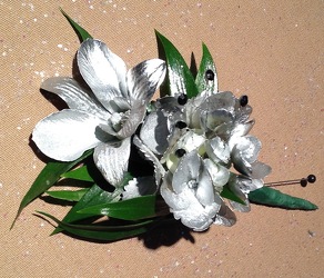 Cast of Silver from Lewis Florist in Grayslake, IL 